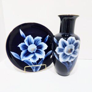 Navy Blue Vase and Plate, 10 1/2"  Shiny Glass with big blue flower